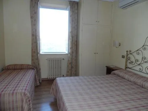 Albergo Lucia Pagnanelli Castel Gandolfo 2*,  Italy