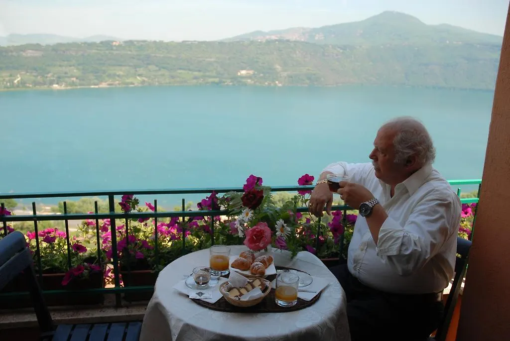 ** Hotel Albergo Lucia Pagnanelli Castel Gandolfo Italy